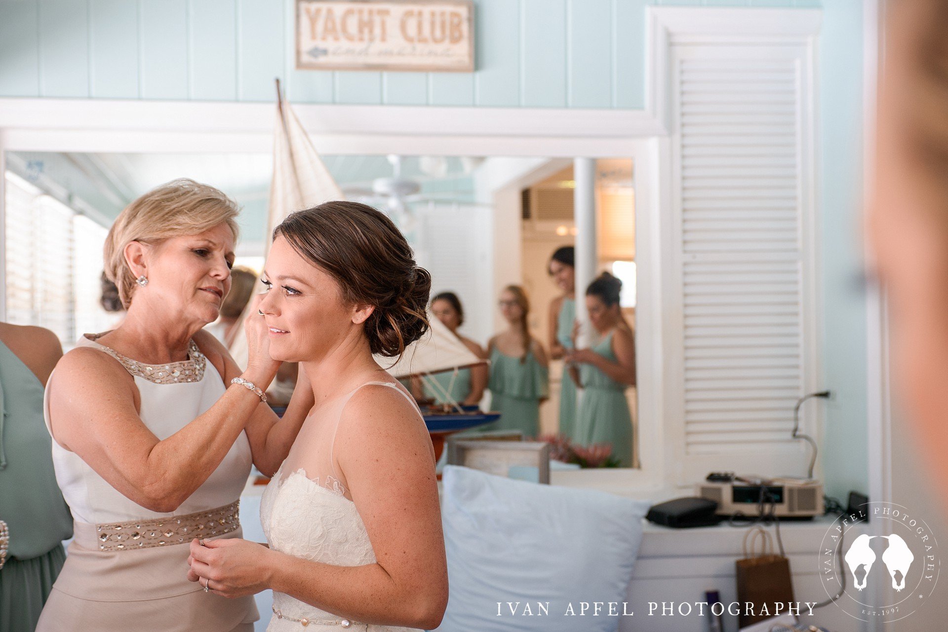 Drop Anchor Resort Islamorada Wedding Florida Keys Ivan Apfel Photography Kaitlin and Ben_0194.jpg