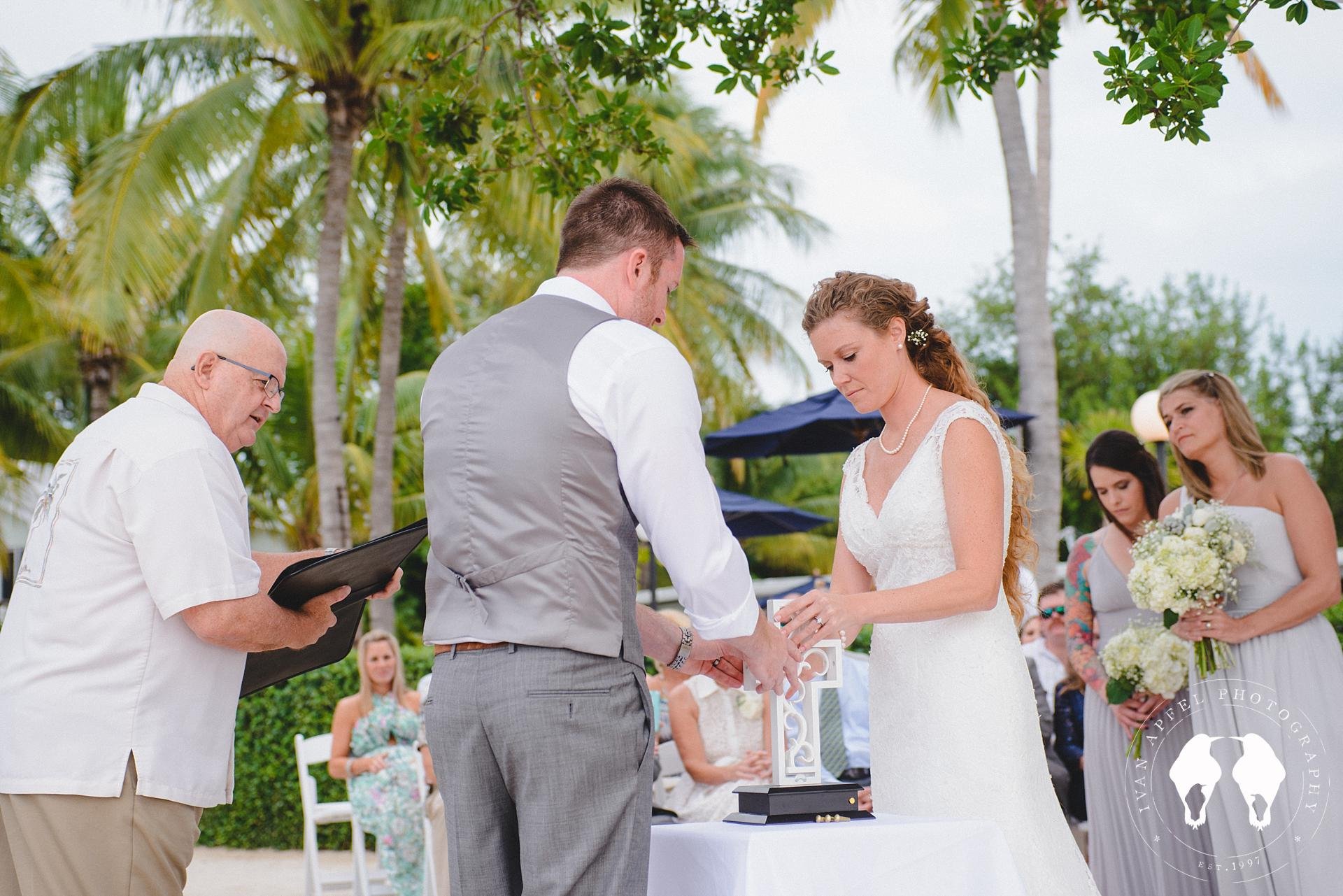 Florida+Keys+Wedding+Photographer+Ivan+Apfel+Holly+Charlie_0049.jpeg
