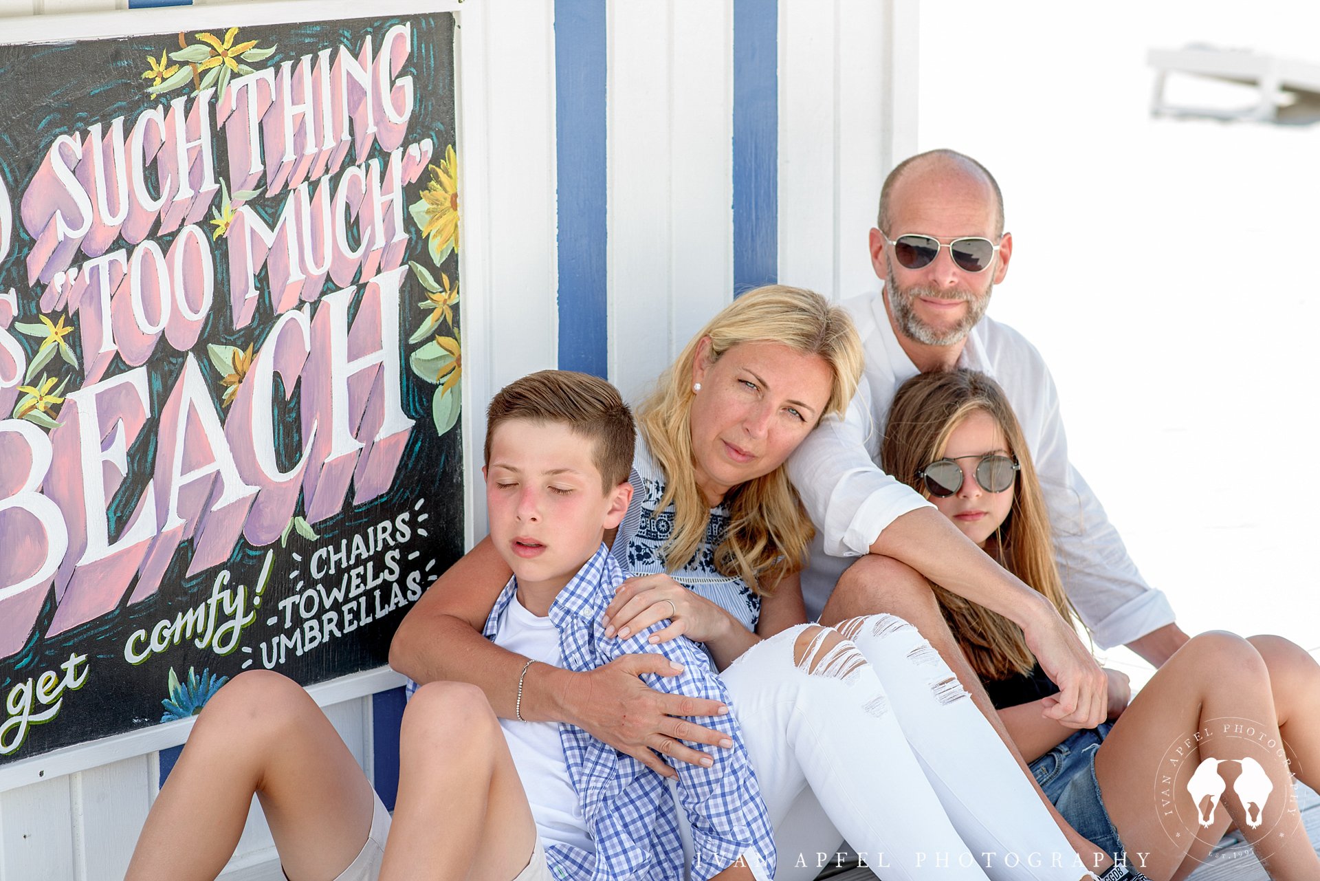 Miami Beach Edition Family Portrait Photography Ivan Apfel Sommers_0018.jpg