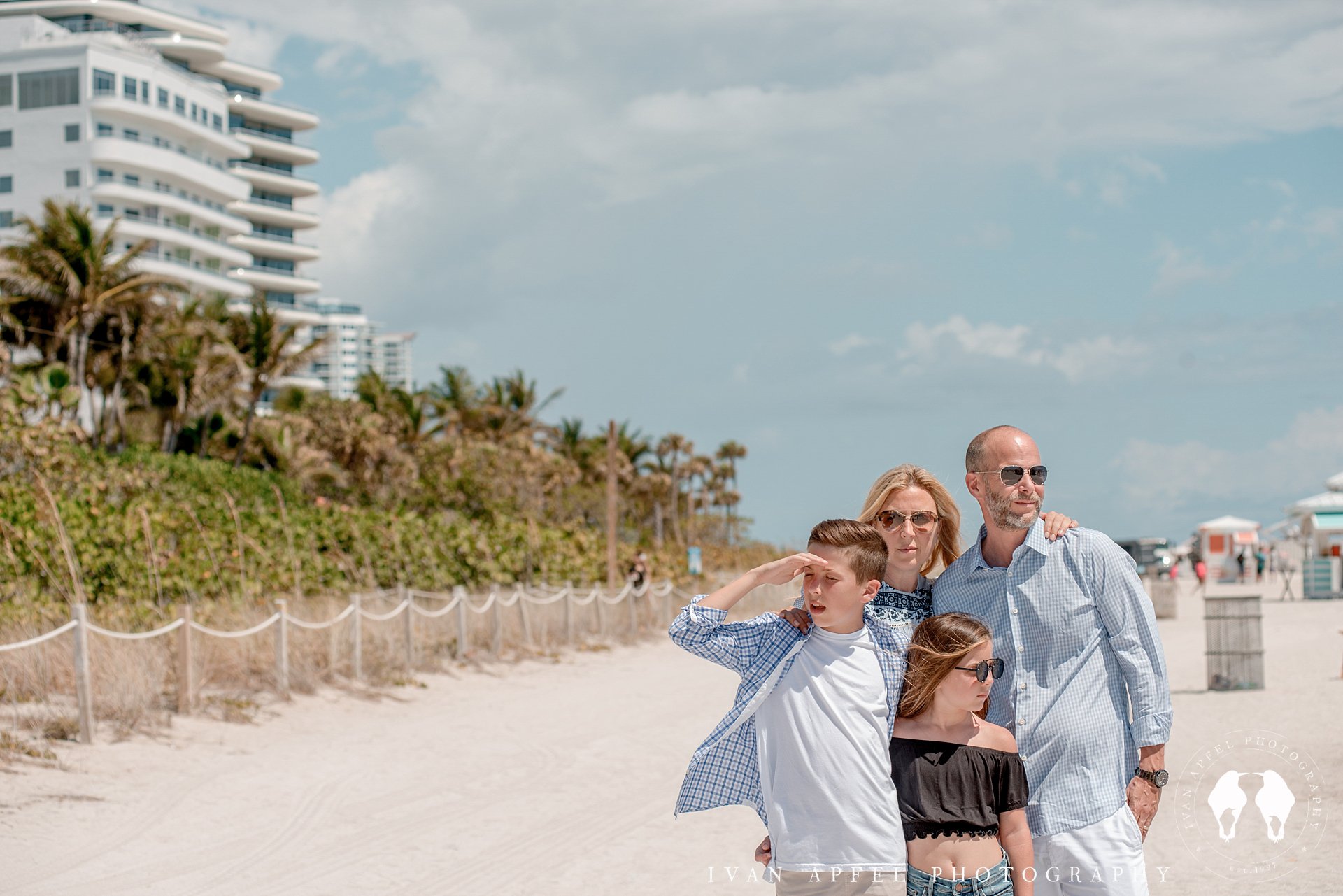 Miami Beach Edition Family Portrait Photography Ivan Apfel Sommers_0019.jpg